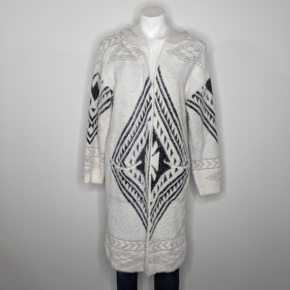 Heimish black white geometric tribal soft fuzzy hooded open duster cardigan M/L